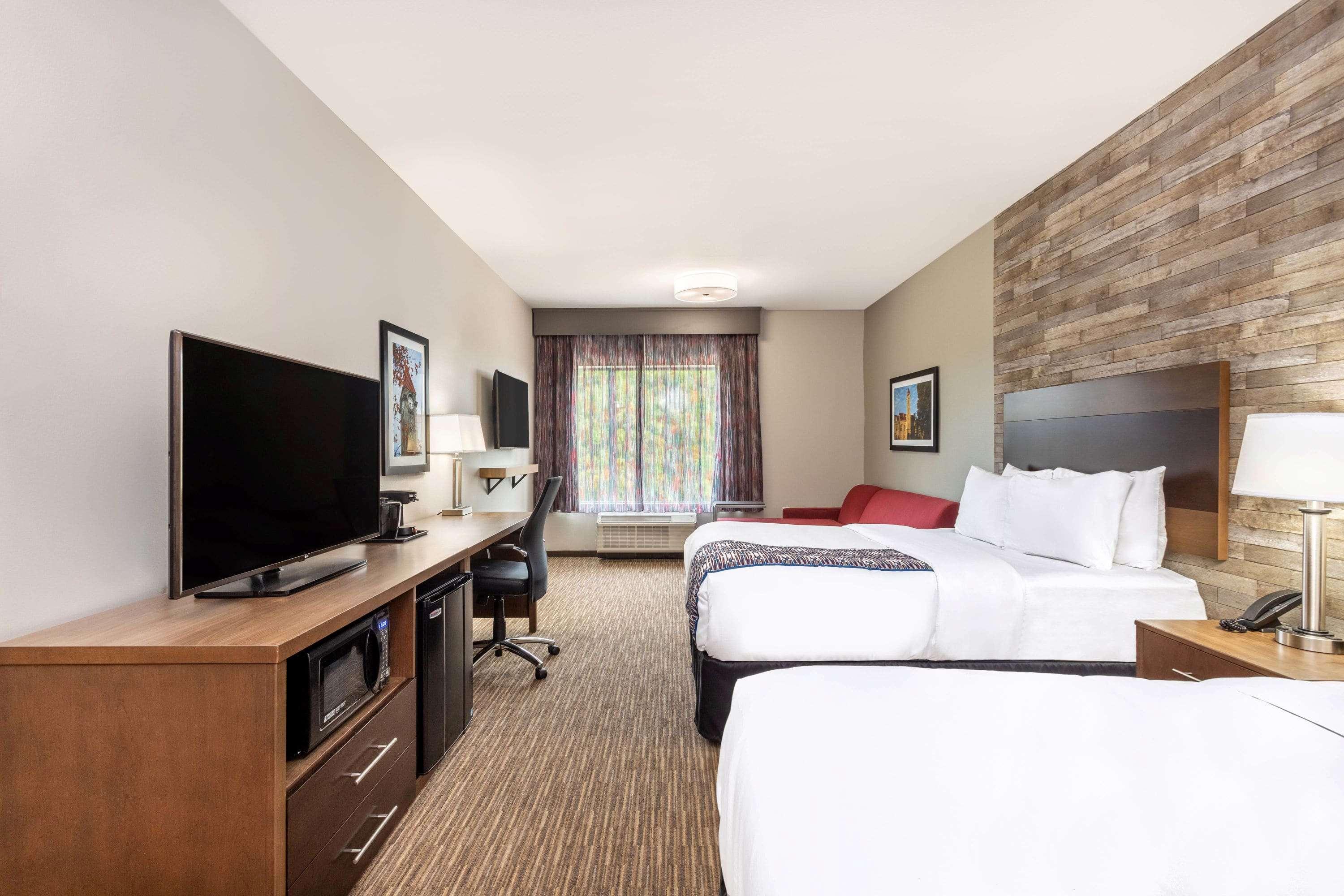 La Quinta Inn And Suites By Wyndham Блумингтън Екстериор снимка