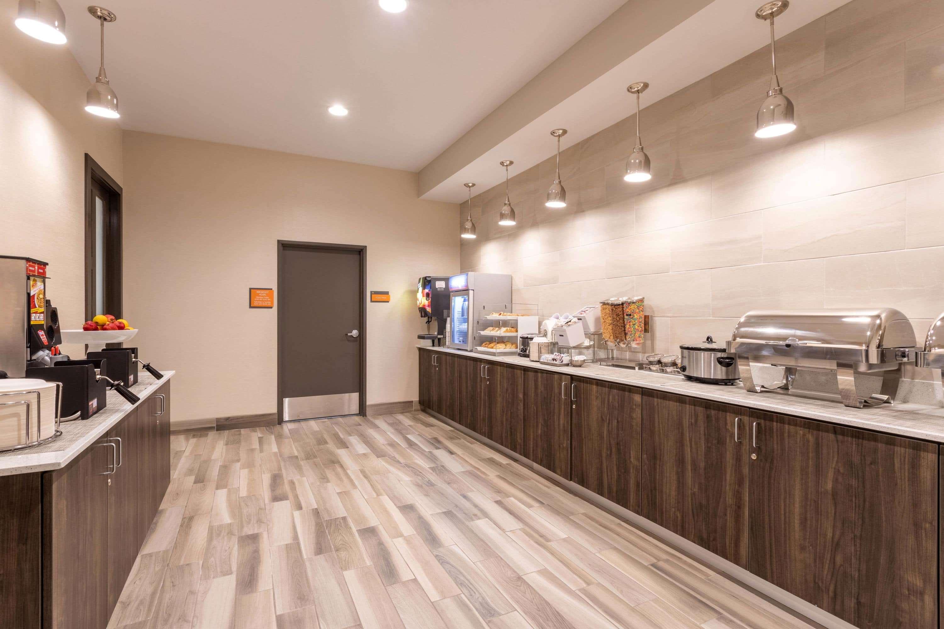 La Quinta Inn And Suites By Wyndham Блумингтън Екстериор снимка